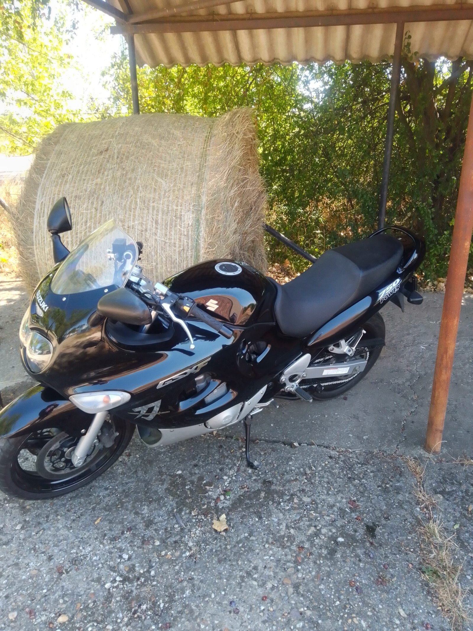 Suzuki GSX 750 f eladó